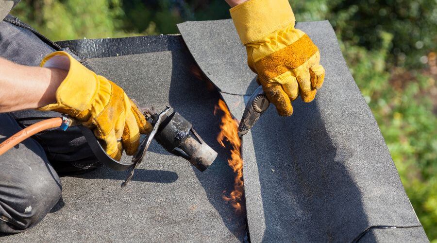 Professional gutter cleaning in Elbing, KS